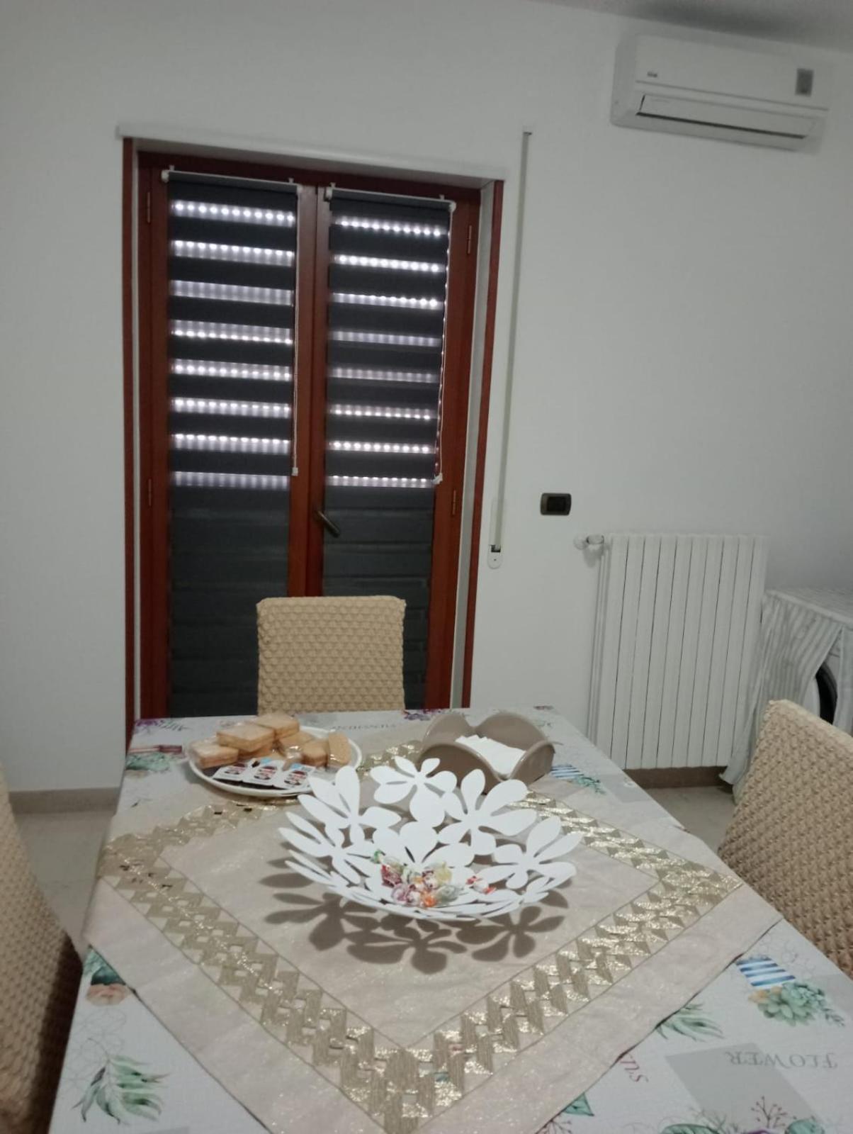 Casa Vacanza Luna2 Palagiano Exterior foto